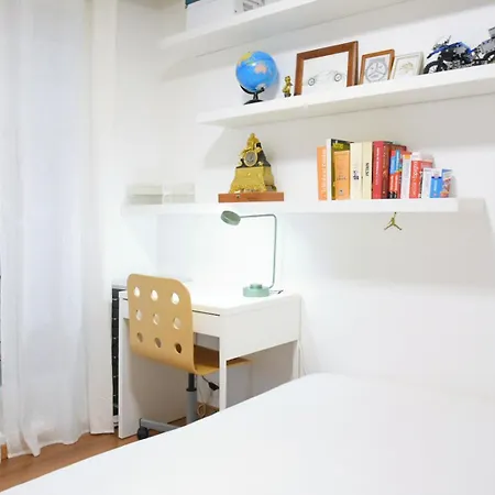 Cosy And Lovely Flat Close To Notre Dame Cathedral * Paříž